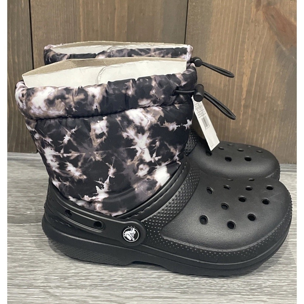 NWT Crocs Classic Lined Neo Puff Tie Dye Boot Black/White Mens 2/Women's 4 - Picture 8 of 11